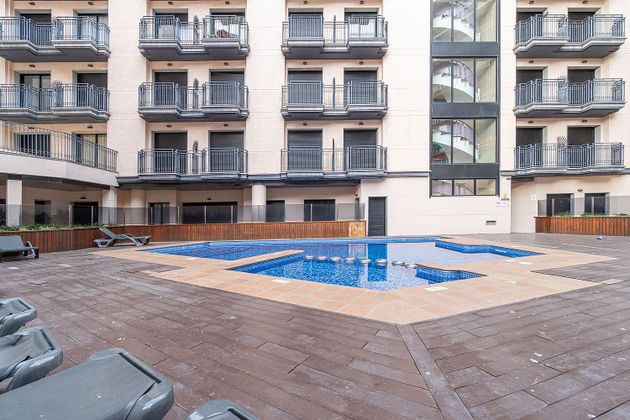 Foto 1 de Pis en venda a calle Joan Baptista Lambert de 1 habitació amb terrassa i piscina