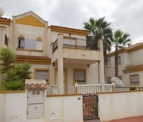 Foto 2 de Casa en venda a calle Merida de 1 habitació amb terrassa