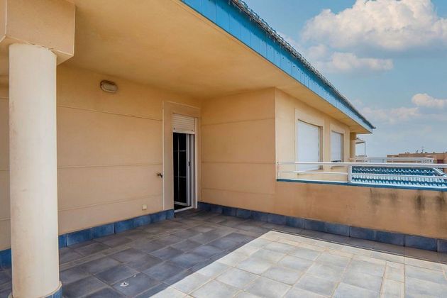 Foto 2 de Dúplex en venta en Playa del Esparto-Veneziola de 3 habitaciones con terraza y piscina