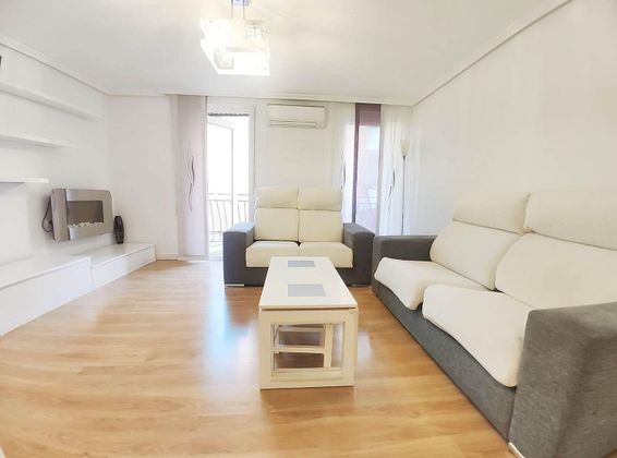 Foto 2 de Pis en lloguer a Almenara de 2 habitacions amb terrassa i mobles