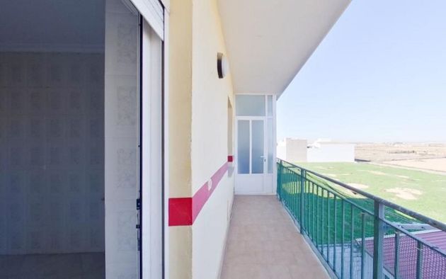 Foto 2 de Pis en venda a Herencia de 3 habitacions amb terrassa i garatge