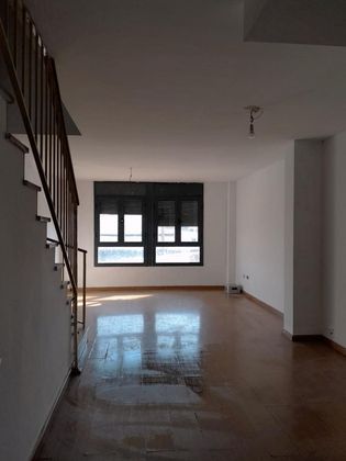 Foto 2 de Piso en venta en Albatàrrec de 4 habitaciones con terraza y ascensor