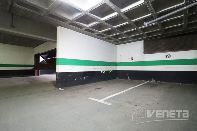 Foto 2 de Garaje en venta en calle Almansa de 13 m²