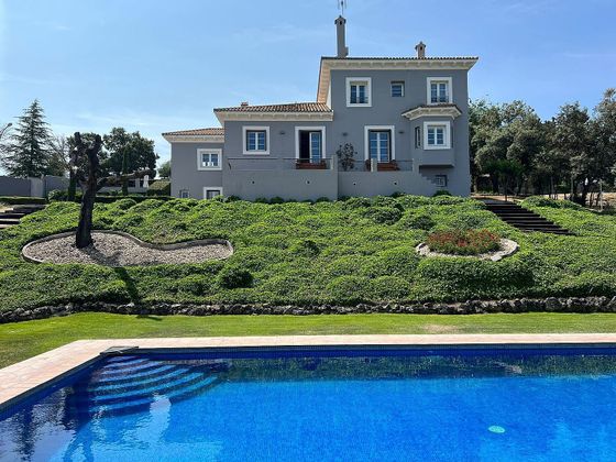 Foto 2 de Chalet en venta en Ciudalcampo de 5 habitaciones con terraza y piscina