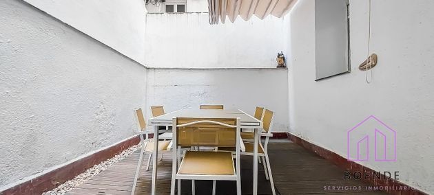 Foto 2 de Piso en venta en Castellana de 2 habitaciones con terraza y jardín