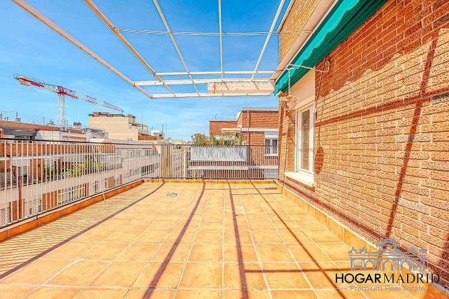 Foto 1 de Ático en venta en Nuevos Ministerios - Ríos Rosas de 3 habitaciones con terraza y calefacción