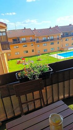 Foto 1 de Piso en venta en San Cristóbal de Segovia de 3 habitaciones con terraza y piscina