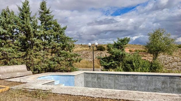Foto 2 de Casa rural en venda a Brea de Tajo de 4 habitacions amb piscina i jardí