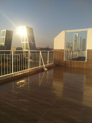 Foto 1 de Àtic en lloguer a Nueva España de 2 habitacions amb terrassa i aire acondicionat