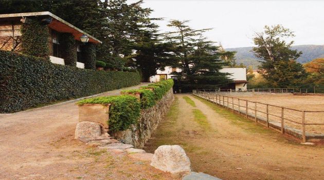 Foto 2 de Xalet en venda a Garriga, La de 14 habitacions amb terrassa i piscina