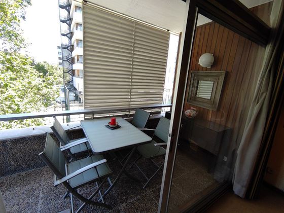 Foto 1 de Pis en lloguer a calle De Padre Damián de 2 habitacions amb terrassa i jardí