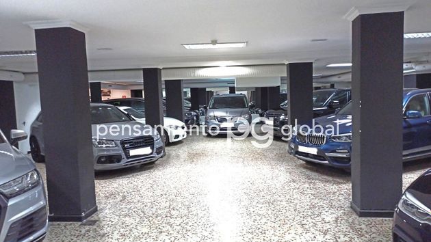 Foto 1 de Garatge en venda a calle Del General Ricardos de 430 m²