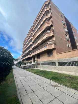 Foto 1 de Venta de piso en calle De Luis Ruiz de 3 habitaciones con terraza y garaje