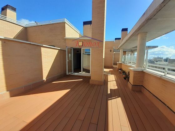 Foto 1 de Ático en venta en Ensanche de Vallecas - Valdecarros de 2 habitaciones con terraza y piscina