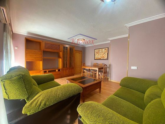 Foto 2 de Piso en venta en Portazgo de 2 habitaciones con terraza y balcón