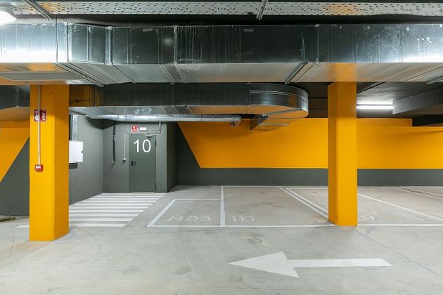 Foto 2 de Garatge en venda a calle Anna Frank de 9 m²