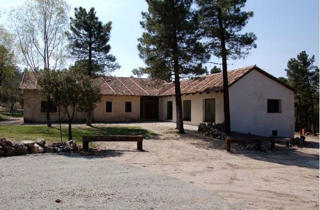 Foto 2 de Chalet en venta en Muñopedro de 5 habitaciones con aire acondicionado y calefacción
