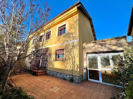Foto 1 de Casa en venda a calle San Roque de 3 habitacions amb terrassa i garatge