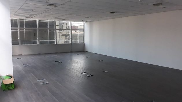 Foto 1 de Alquiler de oficina en calle Dels Filadors de 122 m²
