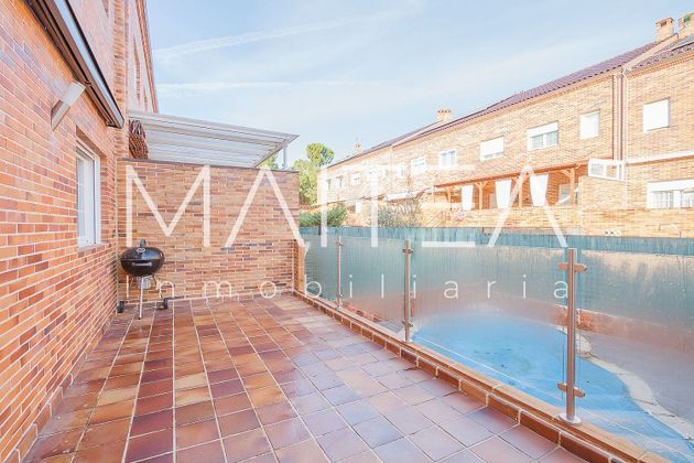 Foto 2 de Casa en venda a Parque Europa - Los Pitufos de 4 habitacions amb terrassa i piscina