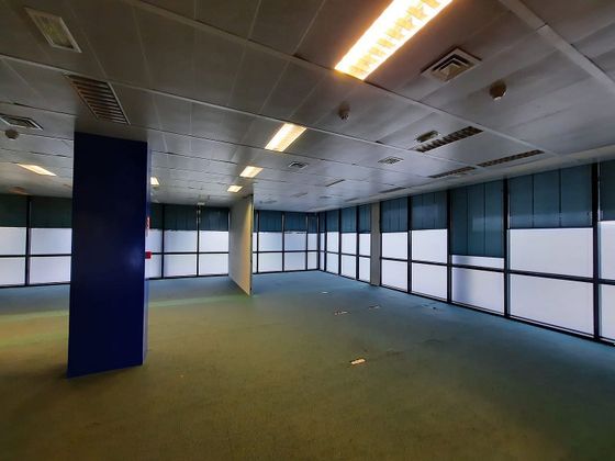 Foto 2 de Oficina en alquiler en Casco Urbano con aire acondicionado y ascensor