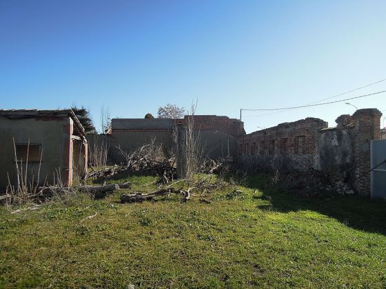 Foto 2 de Venta de terreno en calle Miguelañez de 2672 m²