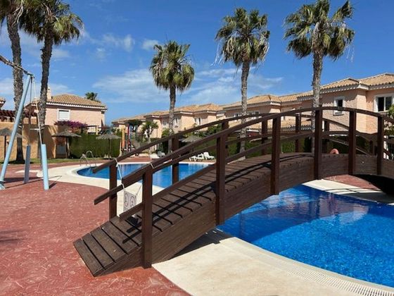 Foto 2 de Pis en venda a calle Juan Sebastián Elcano de 1 habitació amb terrassa i piscina