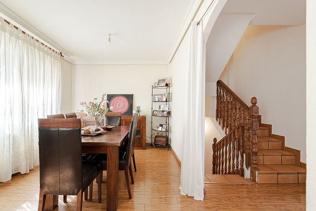 Foto 2 de Casa adossada en venda a El Pilar - Bripac de 5 habitacions amb terrassa i garatge