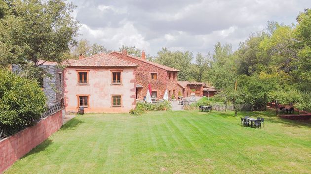 Foto 2 de Casa rural en venda a Riaza de 17 habitacions amb terrassa i jardí