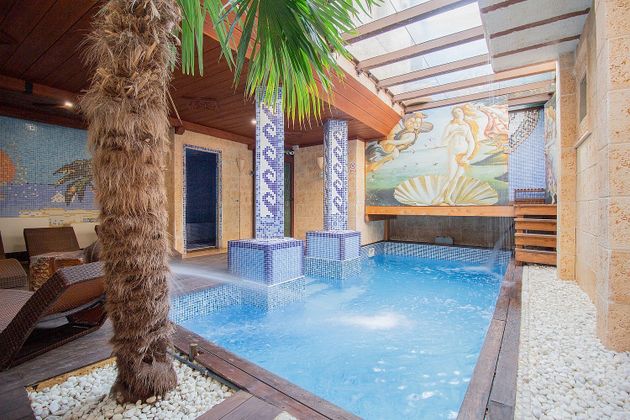 Foto 2 de Casa en venda a Villatoro de 8 habitacions amb terrassa i piscina