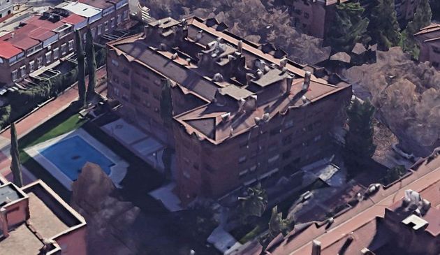 Foto 1 de Venta de piso en paseo Del Zurrón de 3 habitaciones con piscina y jardín