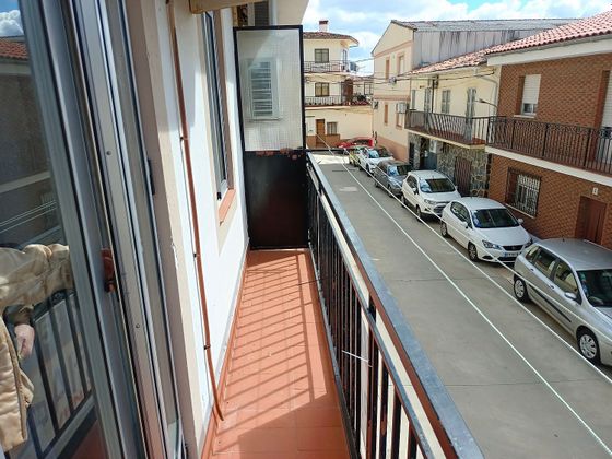 Foto 1 de Venta de piso en calle Baltasar Muñiz de 3 habitaciones con balcón y aire acondicionado
