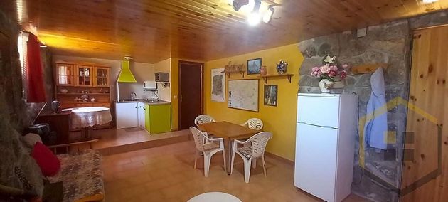Foto 2 de Xalet en venda a Peguerinos de 4 habitacions amb terrassa i garatge