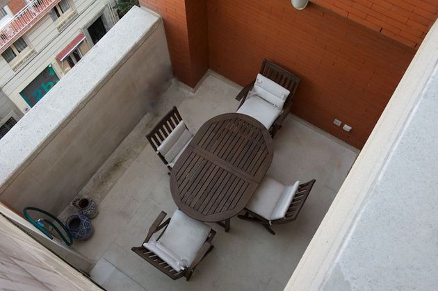 Foto 2 de Alquiler de ático en calle Lope de Rueda de 2 habitaciones con terraza y piscina