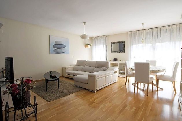 Foto 2 de Àtic en venda a Ensanche de Vallecas - Valdecarros de 3 habitacions amb terrassa i piscina