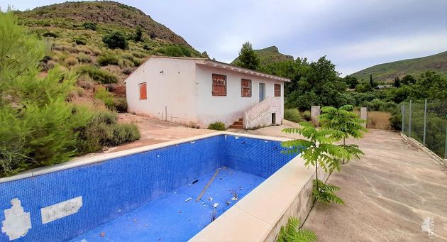 Foto 1 de Casa en venda a Bugarra de 3 habitacions amb piscina