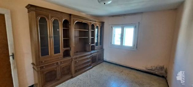 Foto 1 de Piso en venta en Sabiñánigo de 3 habitaciones con calefacción