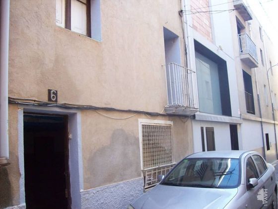 Foto 1 de Pis en venda a Ulldecona de 4 habitacions amb terrassa i balcó