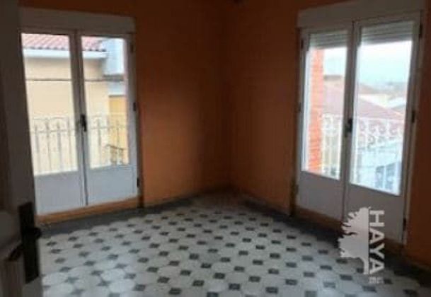 Foto 2 de Venta de piso en Muñana de 3 habitaciones con jardín