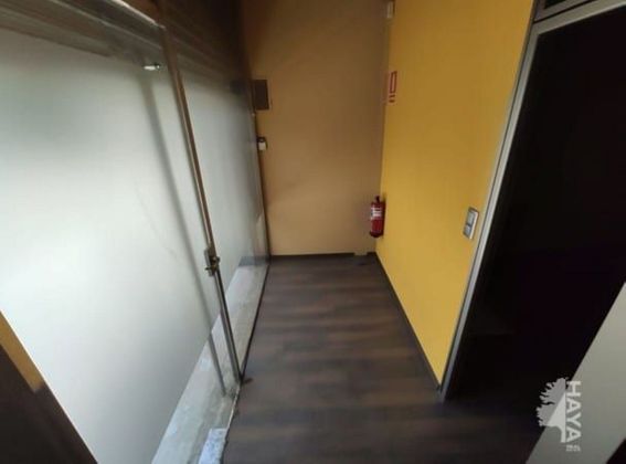 Foto 1 de Local en venda a Centre - Col.legis Nous - Riera Seca amb ascensor