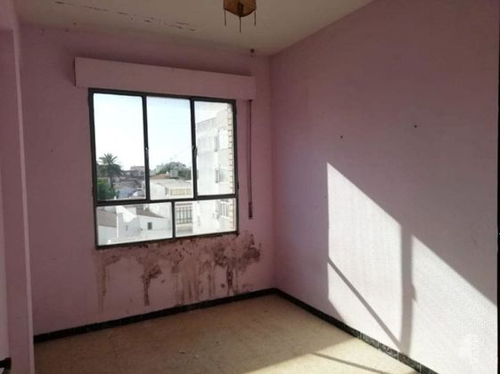 Foto 2 de Piso en venta en Almendralejo de 4 habitaciones con balcón y aire acondicionado