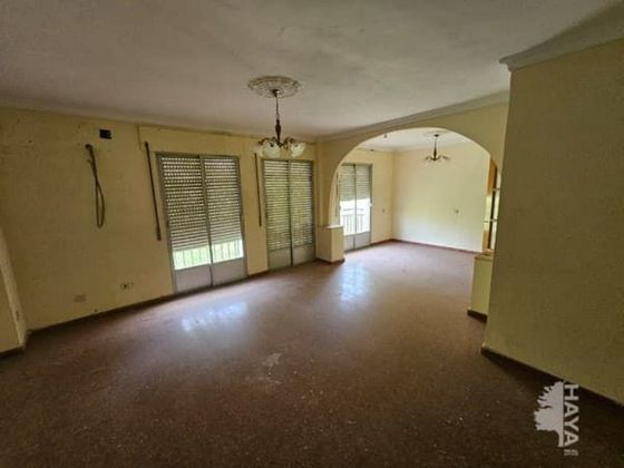 Foto 1 de Venta de piso en Carolina (La) de 4 habitaciones y 90 m²