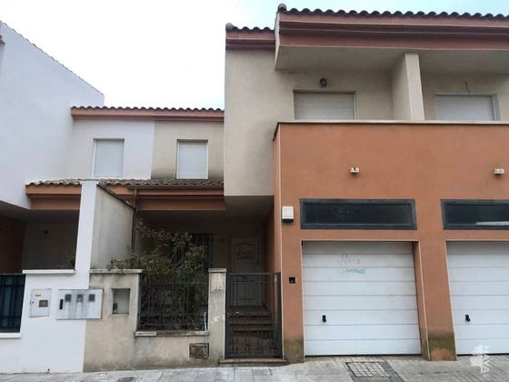 Foto 1 de Casa en venda a Argamasilla de Alba de 4 habitacions amb garatge