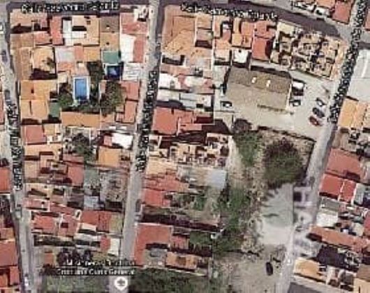 Foto 1 de Venta de terreno en La Línea de la Concepción ciudad de 873 m²