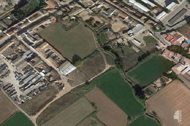 Foto 2 de Venta de terreno en Monzalbarba de 10446 m²