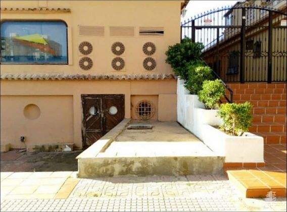 Foto 1 de Local en venta en Playa de Gandia de 62 m²