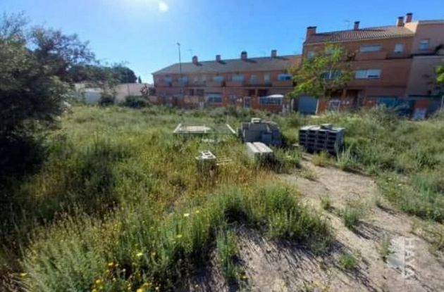 Foto 2 de Venta de terreno en Monforte del Cid de 2028 m²