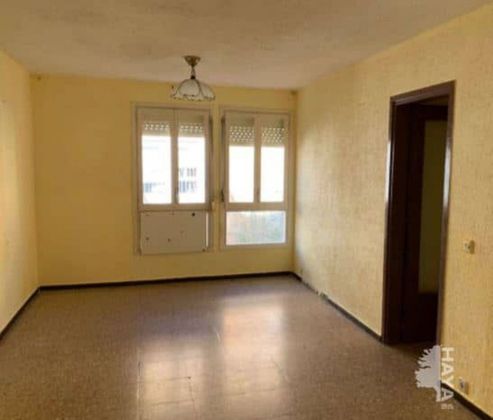 Foto 1 de Venta de piso en Constantí de 3 habitaciones con terraza y aire acondicionado