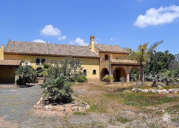 Foto 1 de Venta de casa en Centro - Murcia de 15 habitaciones con terraza y jardín
