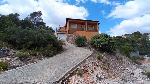 Foto 1 de Casa en venta en Albalate de Zorita de 4 habitaciones con terraza y garaje